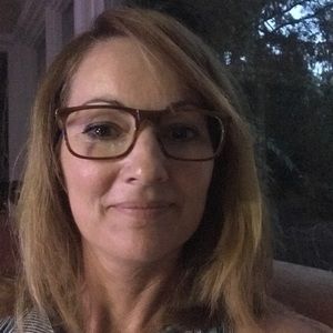 Meet your Posher, Debra